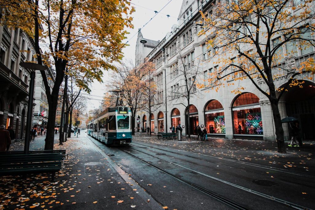 Schweiz Innenstadt Wochenend-Trip durch die Schweiz planen