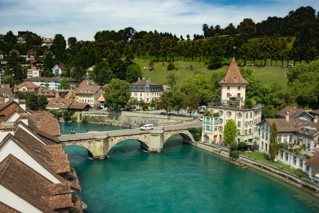 Schweiz Bern Stadt Kultur Vom Räbeliechtli bis Black Friday Wenn Tradition und Konsum sich begegnen